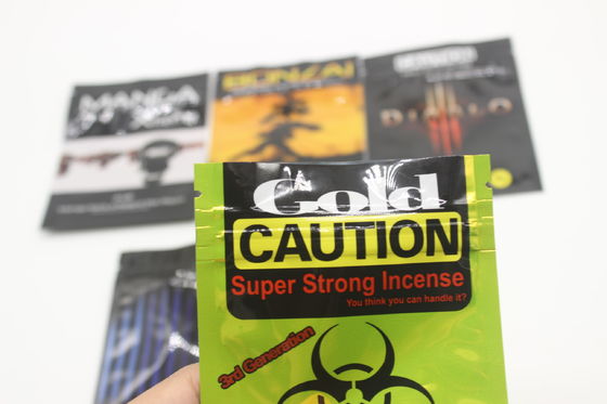 3.5g 7g 14g 28g Özel Mylar Ot Torbaları Kokusuz Mylar Ayağa Çantalar