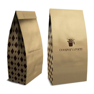 Genişliği 7.5 inç Kraft Stand Up Pockets 500g Gravure Baskı yeniden kilitlenebilir kahve poşetleri